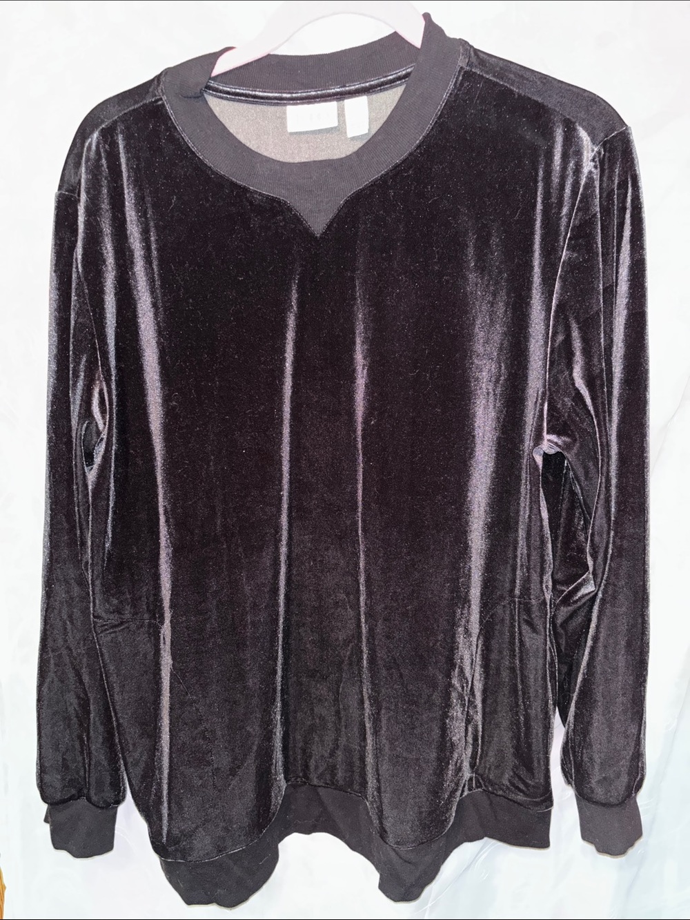 women’s Velvet Long-Sleeve Pullover Top - Black. LOGO